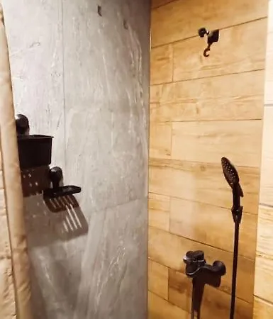 Wooden Floor Above The Trees- 4th Floor Apartamento *